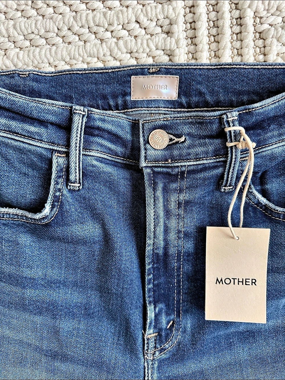 NWT MOTHER The Hustler Ankle Fray- Grasping At Straws Size 28 - Picture 3 of 6
